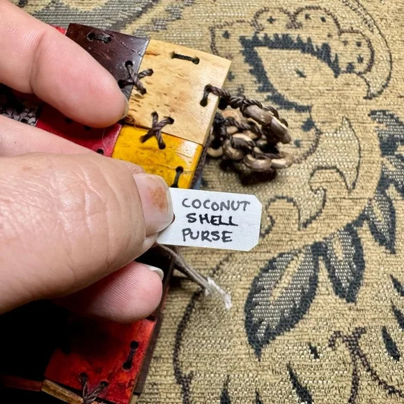 Handcrafted Coconut Shell Purse - Picture 8 of 15